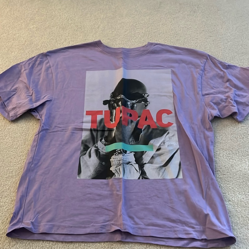 Women’s graphic t shirt